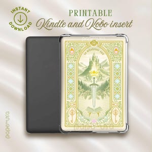 Può includere: Un inserto nero per Kindle o Kobo con un design decorativo. L'inserto presenta un'illustrazione di castello, spada e chiave con il testo "to whatever end". Sono visibili anche le parole "Download istantaneo" e "Stampabile".