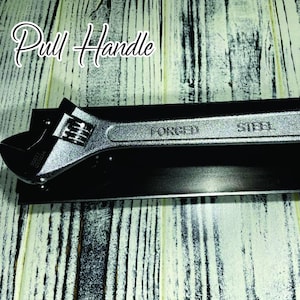 Door handle (Pull handle) Wrench