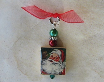 Jolly Santa Claus Holiday Charm Pendant