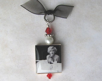 Marilyn Monroe Movie Star Charm Pendant