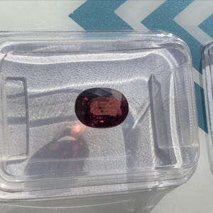 No Treatment - Red Ruby - 1,01 Carat - IGI Report & sealed
