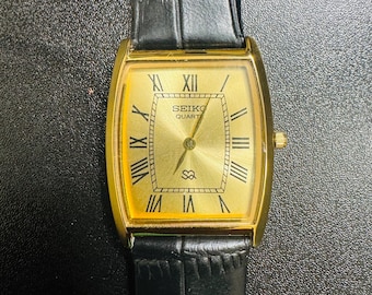 Gold Dial Vintage Seiko Slim  Quartz Gentlemen's Wrist Watch - FREE SHIPPING