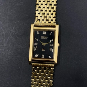 GOLD Vintage Seiko Slim  Quartz Gentlemen's Wrist Watch - FREE SHIPPING