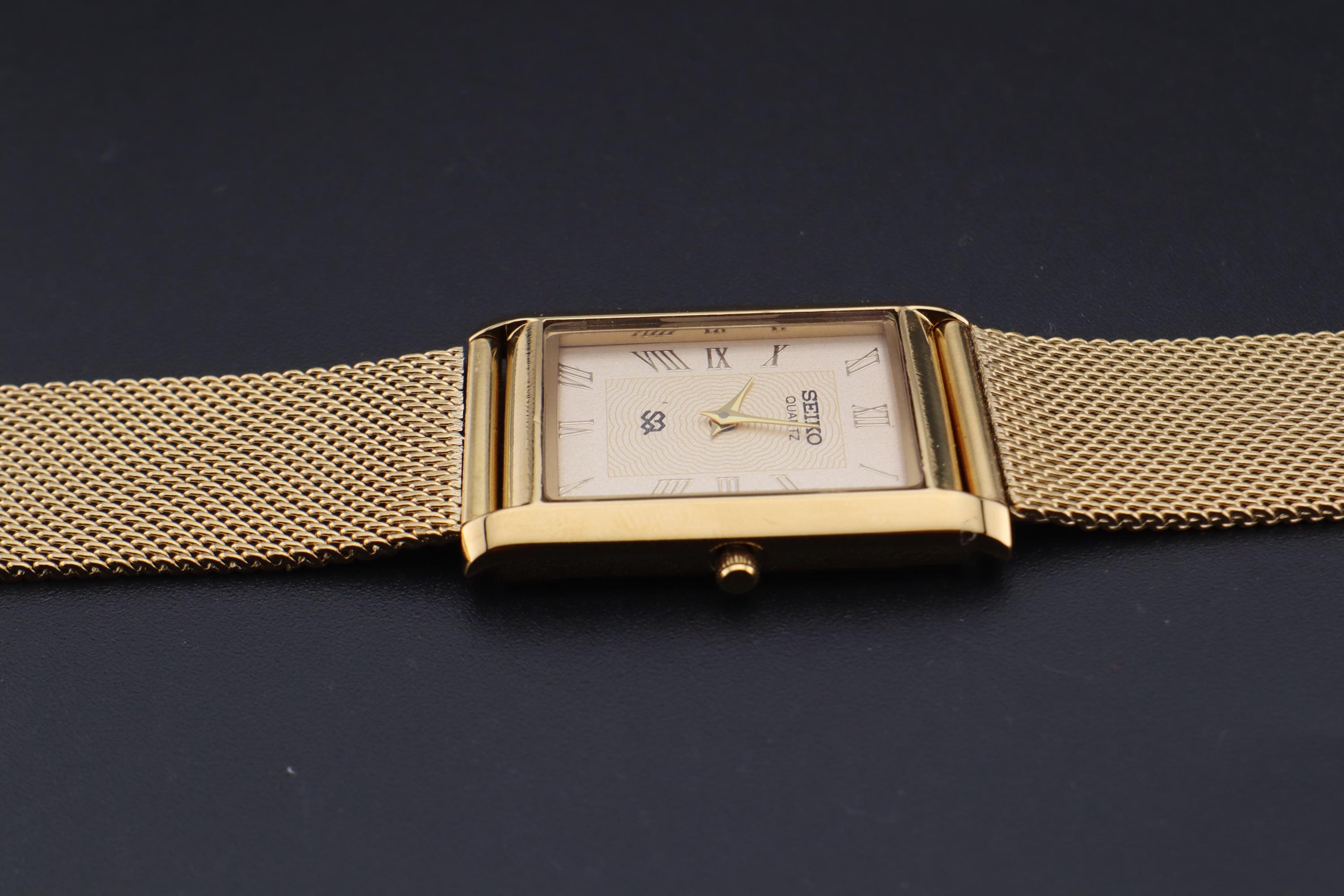 希少なゴールド製ヴィンテージセイコースリムクォーツ紳士用腕時計