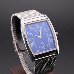 Vintage Seiko Slim Tonneau Tank Quartz Gentlemen&#39;s Wrist Watch - FREE SHIPPING