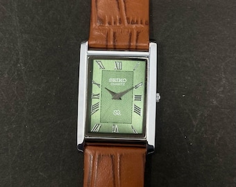 Seiko Vintage Slim Tank Quartz Men's Wrist Watch with Green Dial  (Free Shipping)