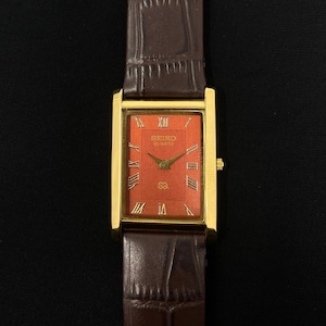 RED Vintage Seiko Slim  Quartz Gentlemen's Wrist Watch - FREE SHIPPING