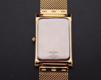 希少なゴールド製ヴィンテージセイコースリムクォーツ紳士用腕時計