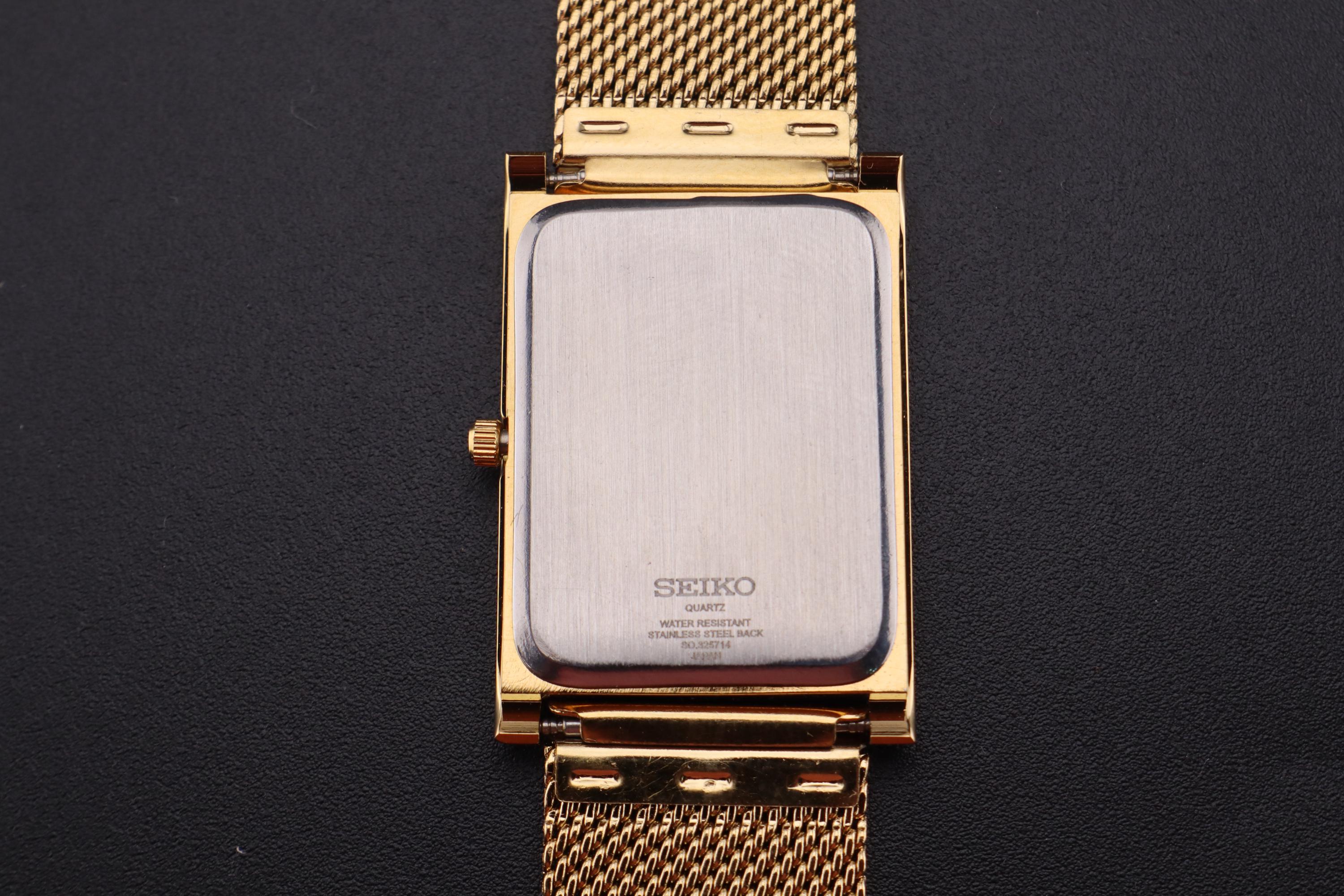 希少なゴールド製ヴィンテージセイコースリムクォーツ紳士用腕時計