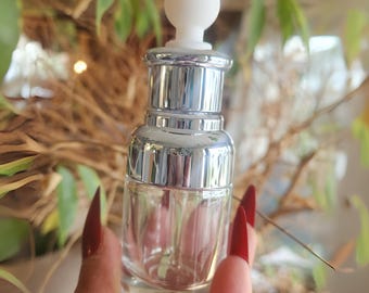 Frascos cuentagotas de vidrio de lujo: a prueba de fugas con detalles plateados, 30 ml (paquete de 2)