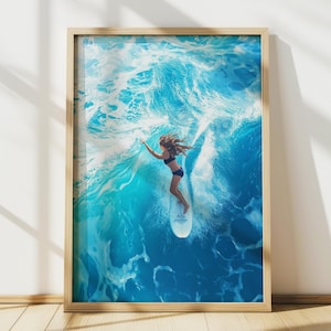 Surfer Mädchen Wandkunst, Stranddrucke, Frau Surfen Poster, Surf Print, Ozean Wandkunst, Küstenwandkunst, druckbare Wandkunst, Digitaldruck