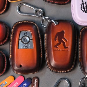 Bronco Sport Key Fob Cover 2022–2025 Leather Case for Big Bend, Outer Banks, Badlands, Wildtrak Custom Name & Heat-Pressed Logo Gift