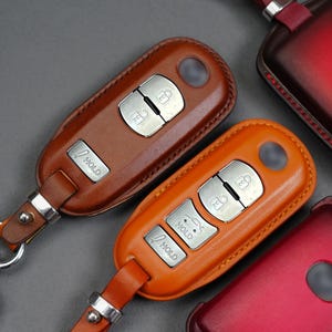 Leather Key Fob Cover for Mazda 2 3 6 8 MX-5 Miata Cx-3 Cx-5 Cx-7 CX-9 (3 Buttons) – Personalized Custom Logo Gift for Men & Women