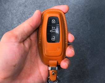 Handmade Leather Key Fob Cover for Audi E-tron, E-tron GT, Q4, Q6, Q8 – Custom Logo, Car Key Case