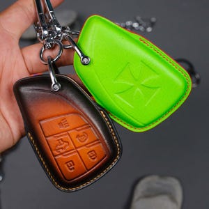 Custom Leather Key Case For GMC & Chevy Truck SUV | Sierra Silverado Yukon Tahoe Suburban Smart Key Fob 2014–2025 | Gift for Men