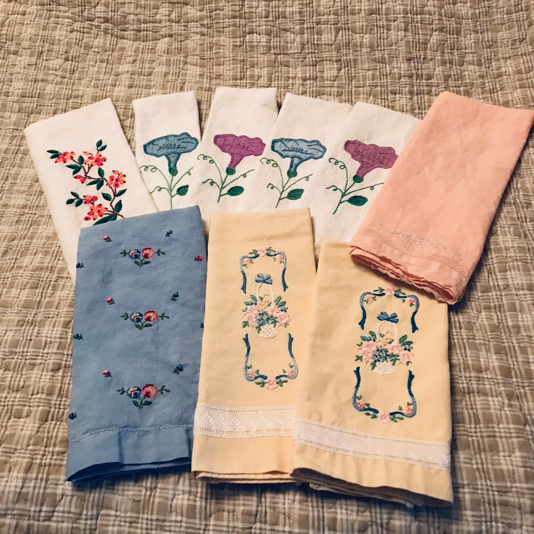 Lot of Nine Vintage Hand Towels - Etsy