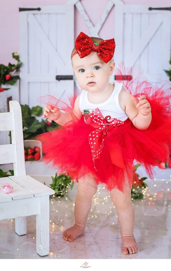 Ragazza con vestito rosso per il primo compleanno di dolce fragola/ragazza  con vestito Smash torta Fragolina Dolcecuore/vestito tutù per il primo  compleanno -  Italia