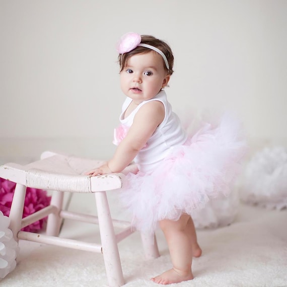 black dress with cream shoes Adelina in Filter:Size:0 SHEIN Belle Elegant Baby Material:silk creating a silhouette that
