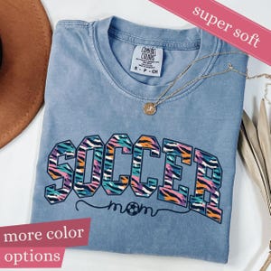 Comfort Colors® Soccer Mom Shirt, Toile De Jouy Soccer Mama Tshirt, Girly Aesthetic Gift for Soccer Mom, Chinoiserie Gift for Mothers Day