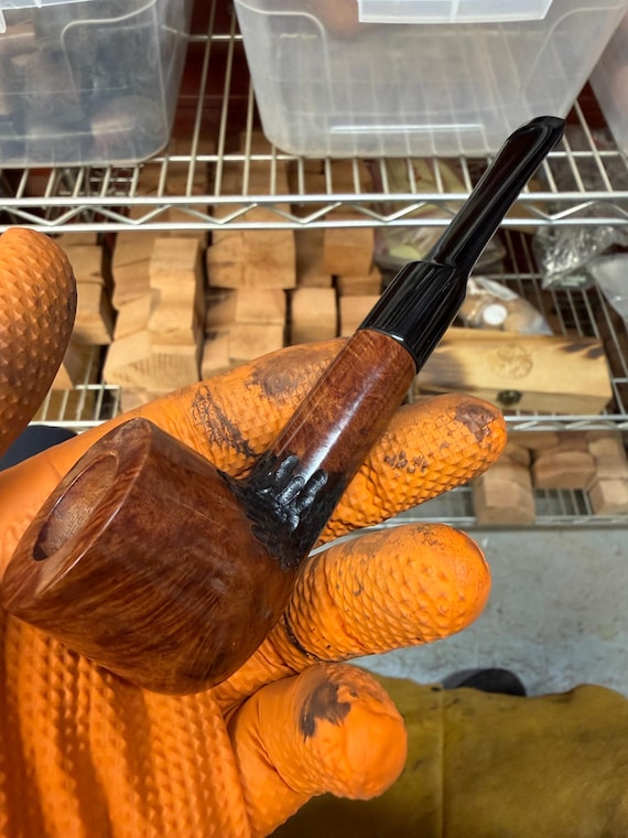 Handmade briar tobacco pipe