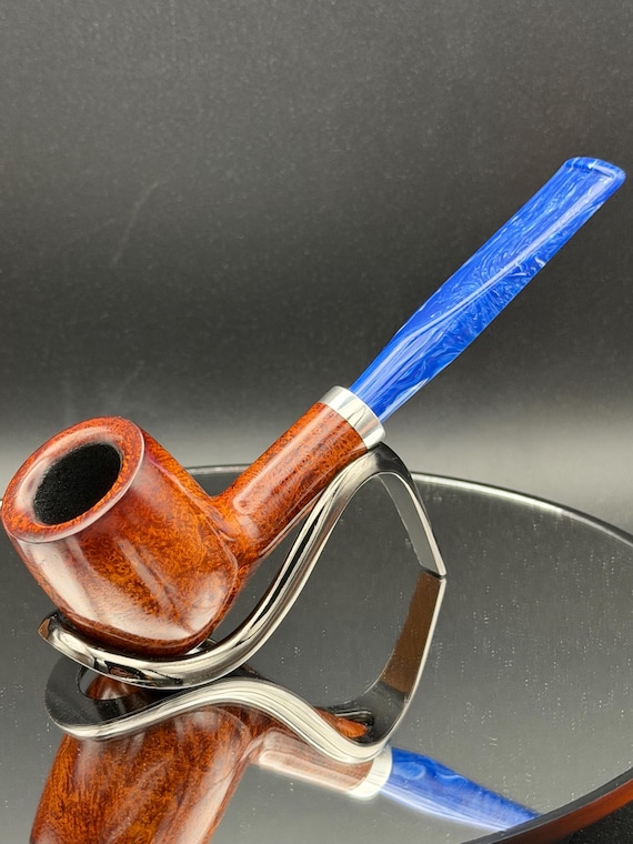 Handmade briar tobacco pipe