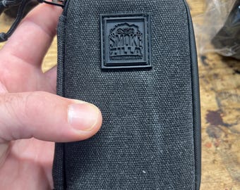 Mini bolsa/estuche rígido para tabaco