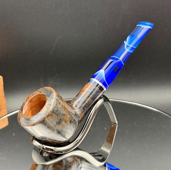 Handmade briar tobacco pipe