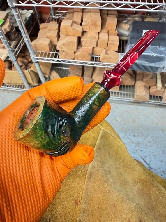 Handmade briar tobacco pipe