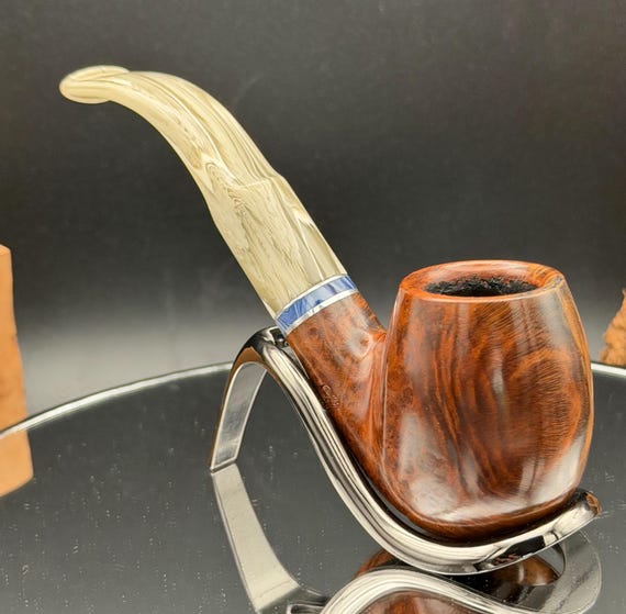 Handmade briar tobacco pipe