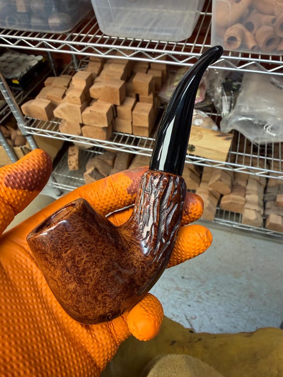 Handmade briar tobacco pipe