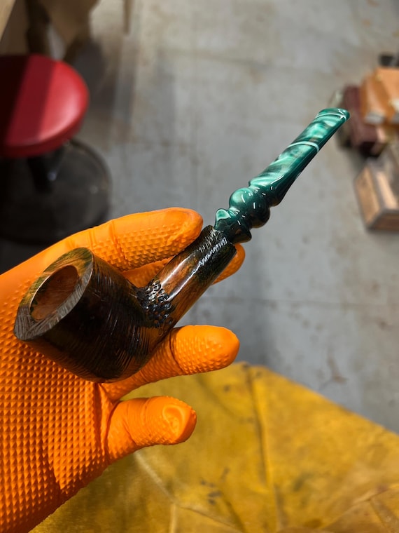 Handmade briar tobacco pipe