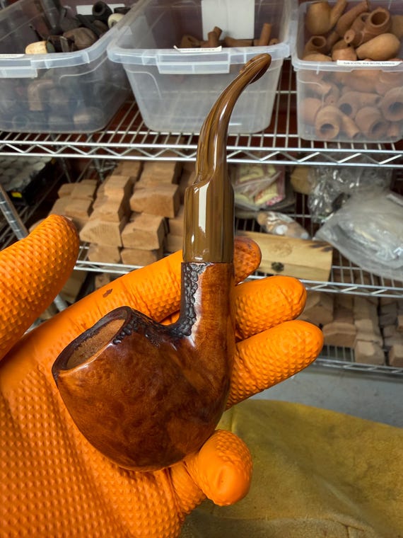 Handmade briar tobacco pipe