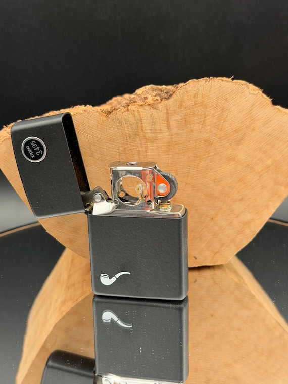 Zippo pipe insert wind proof lighter.