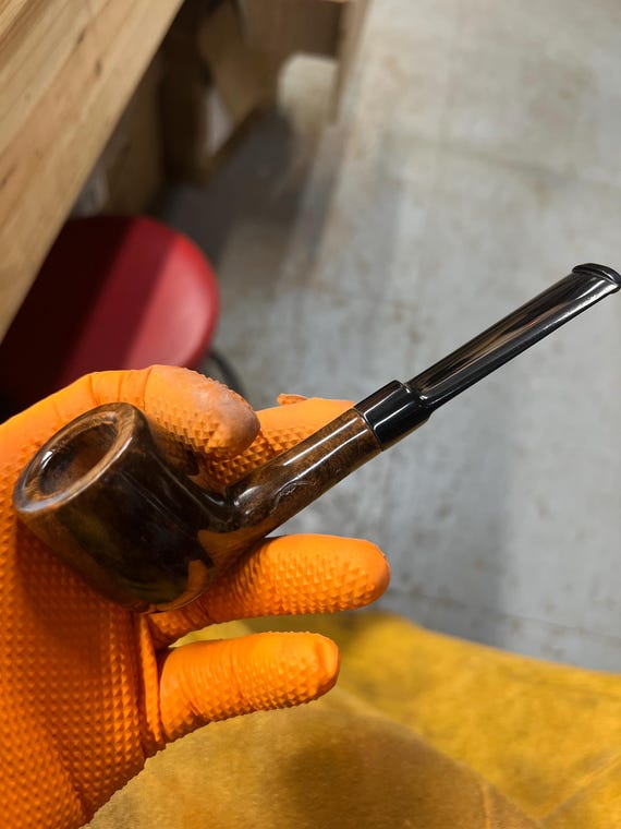 Handmade briar tobacco pipe