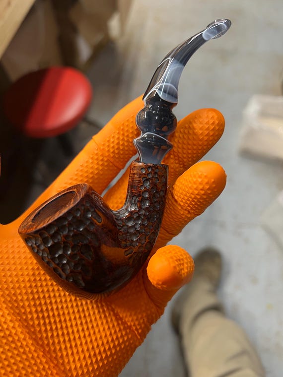 Handmade briar tobacco pipe