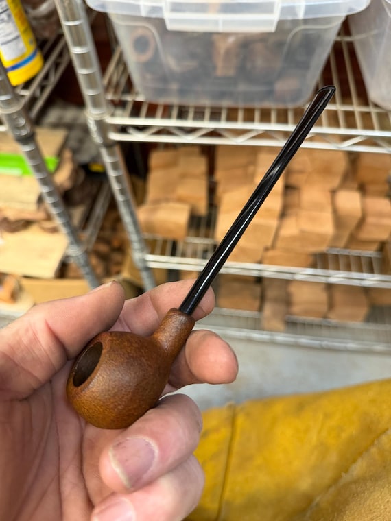 Handmade briar tobacco pipe