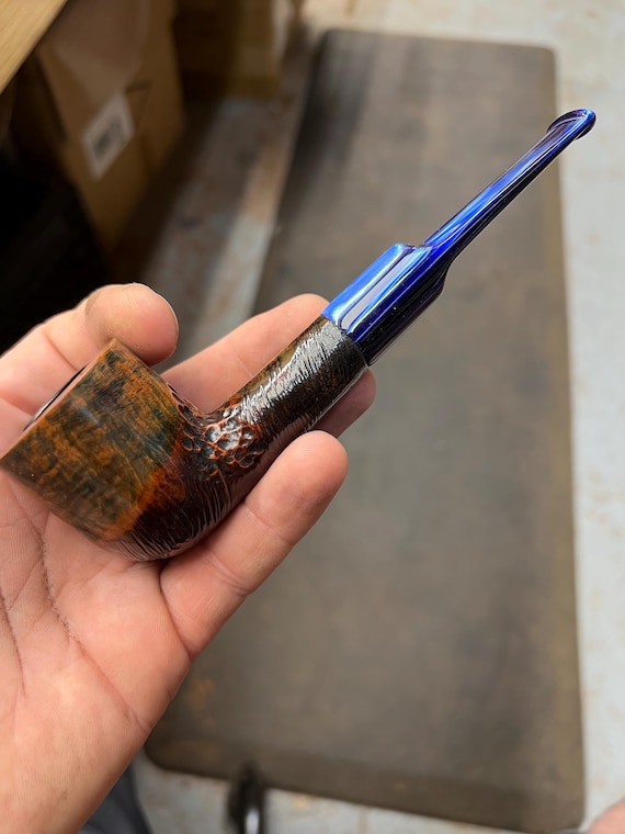 Handmade briar tobacco pipe