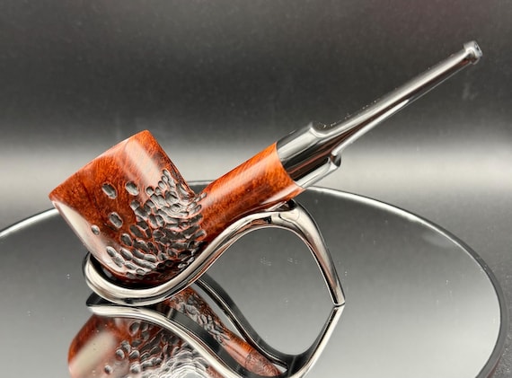 Handmade briar tobacco pipe