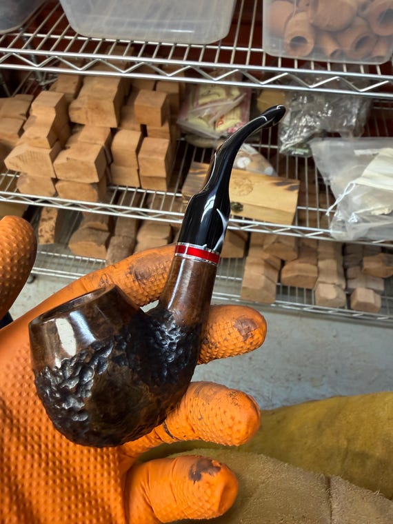 Handmade briar tobacco pipe