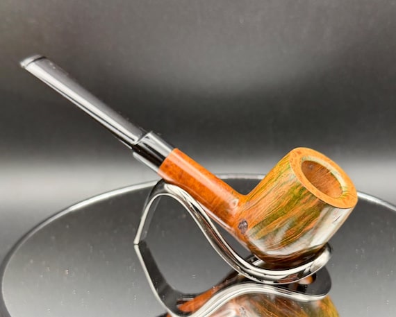 Handmade briar tobacco pipe
