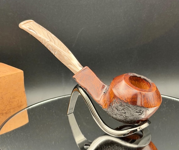 Handmade briar tobacco pipe