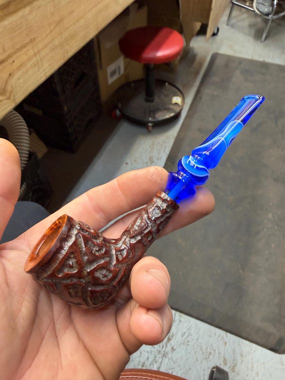 Handmade briar tobacco pipe