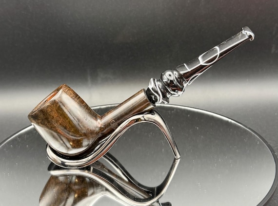 Handmade briar tobacco pipe