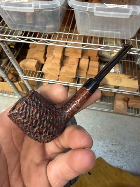 Handmade briar tobacco pipe