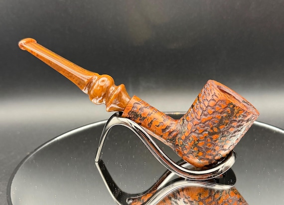 Handmade briar tobacco pipe