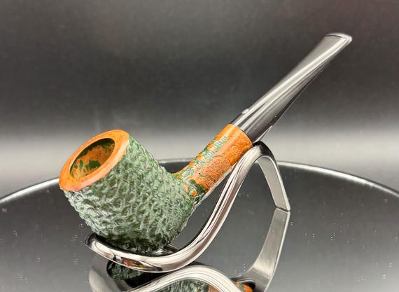 Handmade briar tobacco pipe