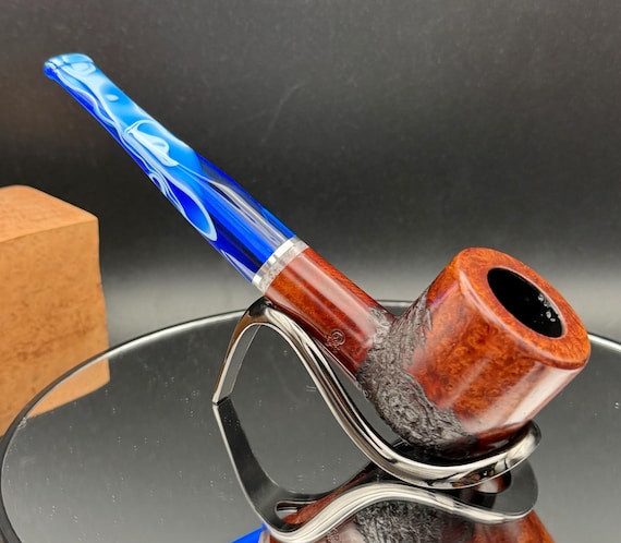 Handmade briar tobacco pipe