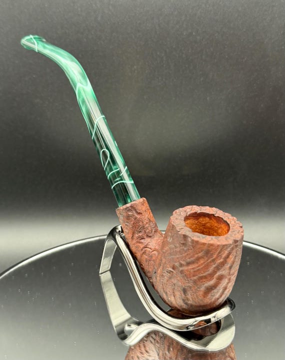 Handmade briar tobacco pipe