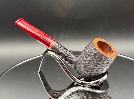 Handmade briar tobacco pipe