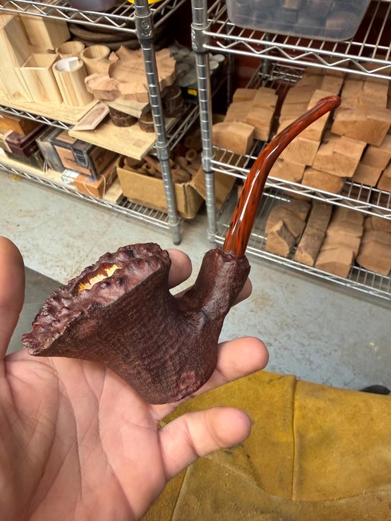 Handmade briar tobacco pipe